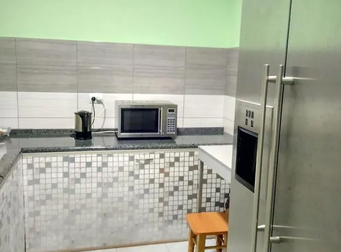 Hostel Art Galery Λβιβ