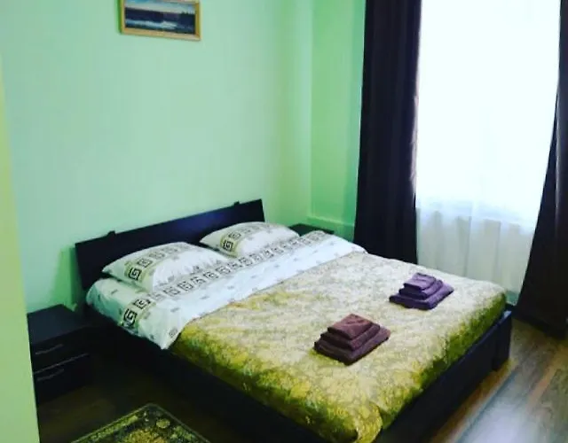 Albergue Art Galery *